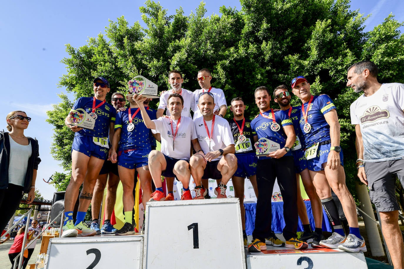 Fotos: Carrera de empresas de LA VERDAD, en imágenes