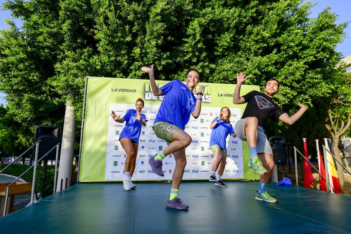 Fotos: Carrera de empresas de LA VERDAD, en imágenes