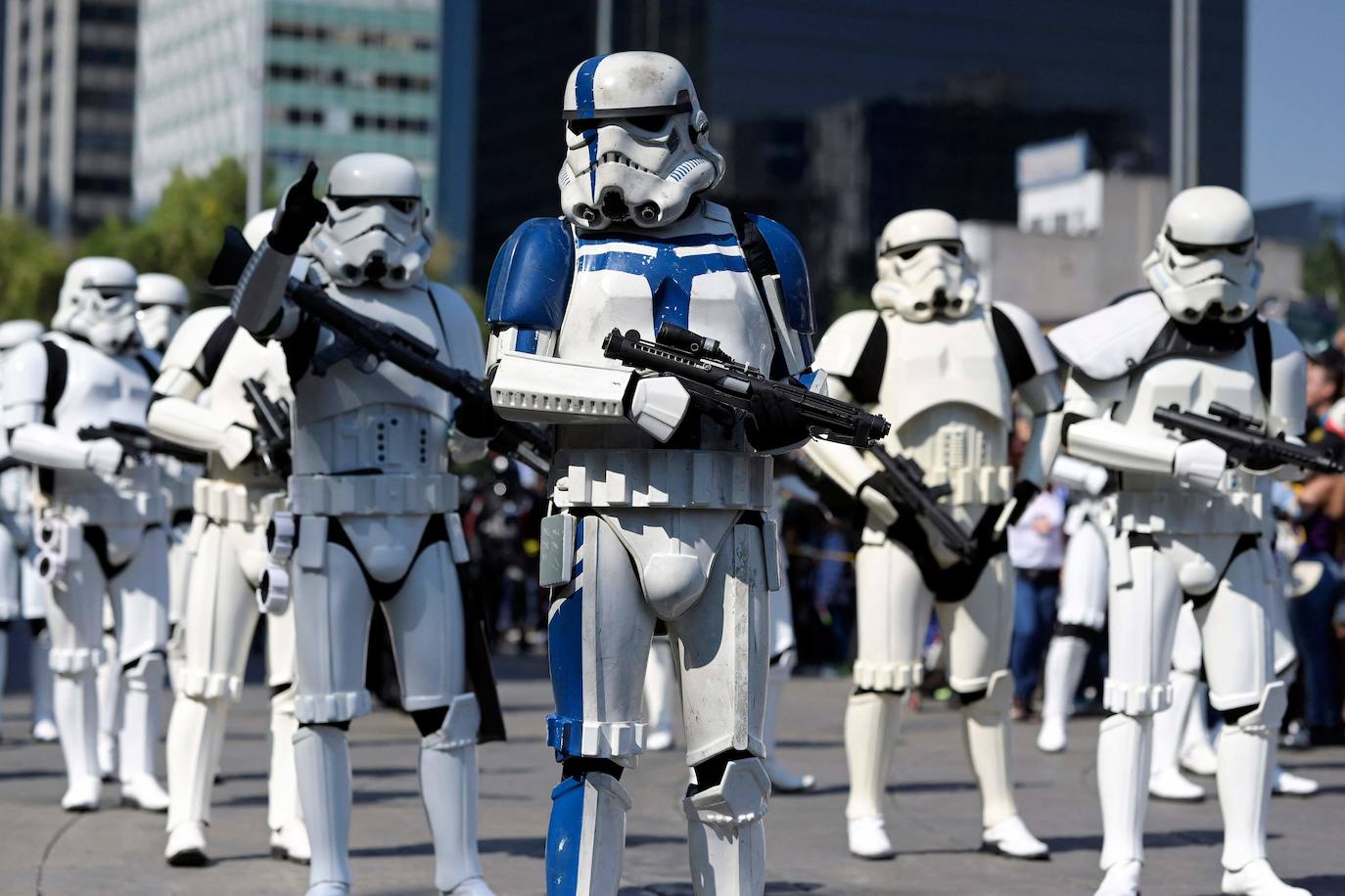 Fotos: &#039;Star Wars&#039; tomas las calles de México