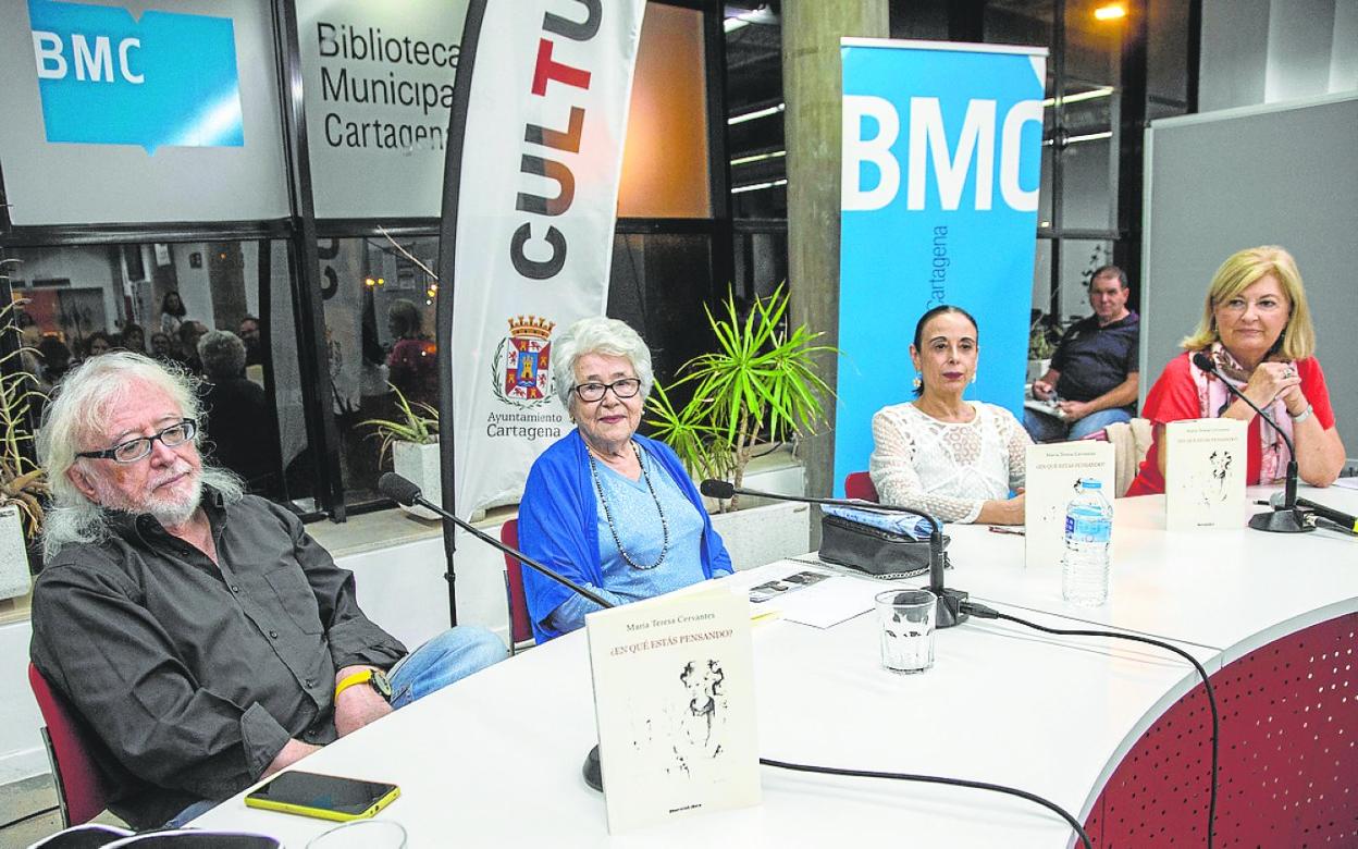 Antonio M. Albalate, María Teresa Cervantes, Juana J. Marín Saura y Ana Cárceles, ayer. 