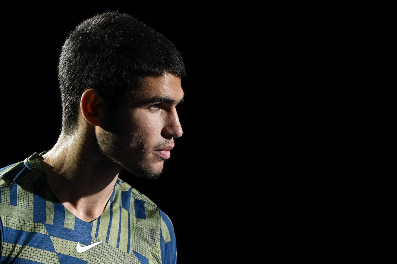 Fotos: Sufrida victoria de Carlos Alcaraz en su estreno en Basilea