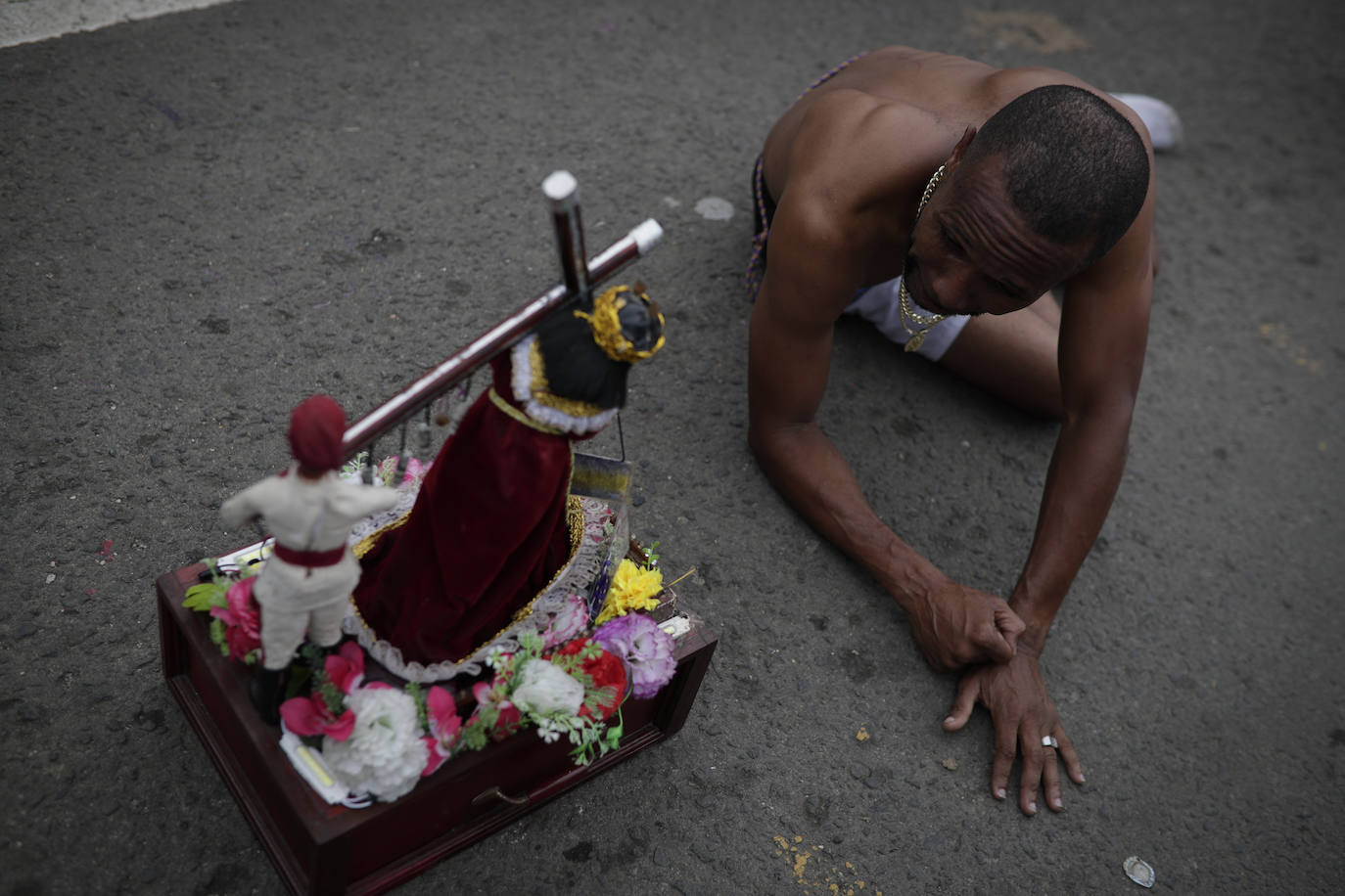 Fotos: Peregrinos del Cristo Negro