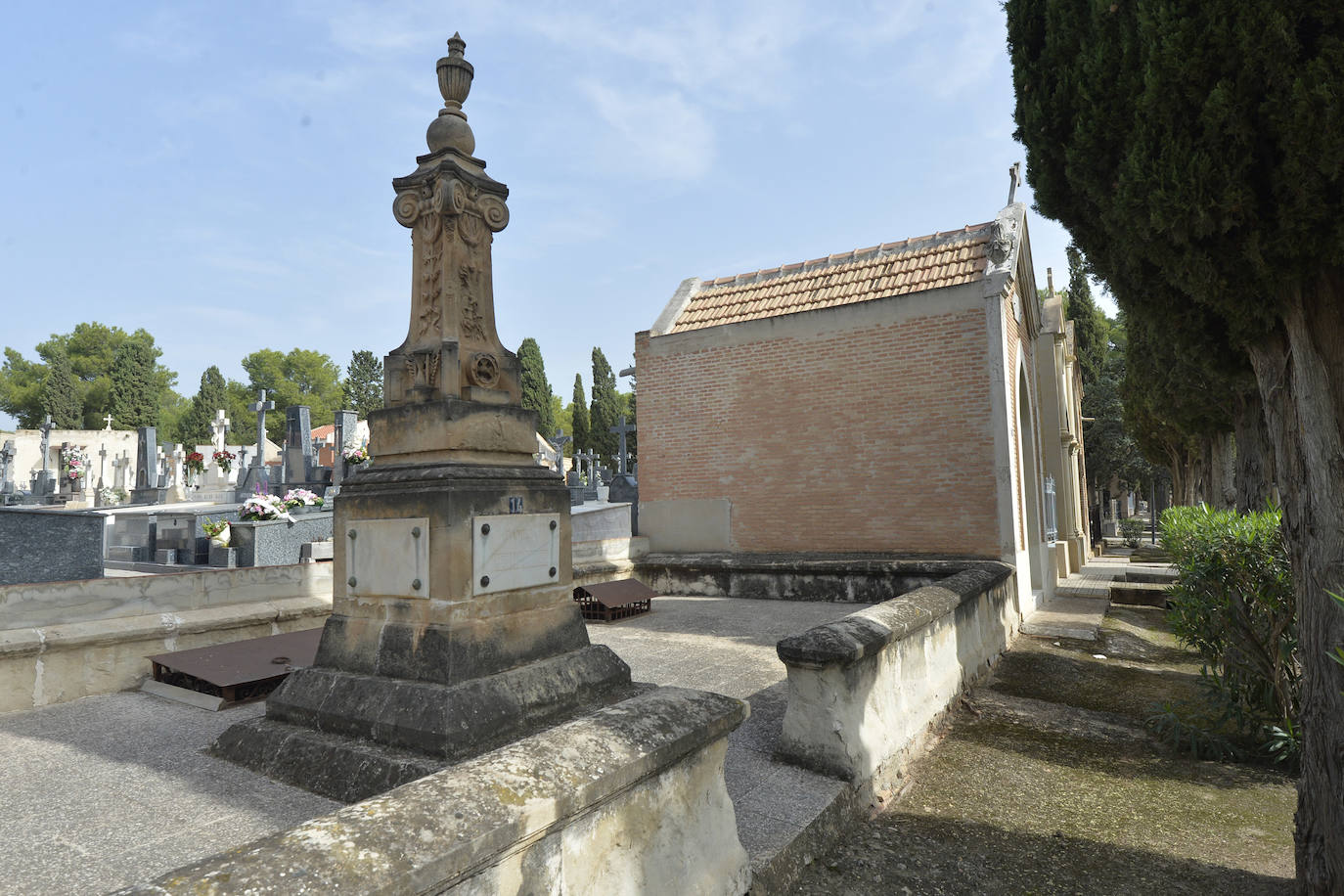 Fotos: Panteones y sepulcros del cementerio Nuestro Padre Jesús de Murcia