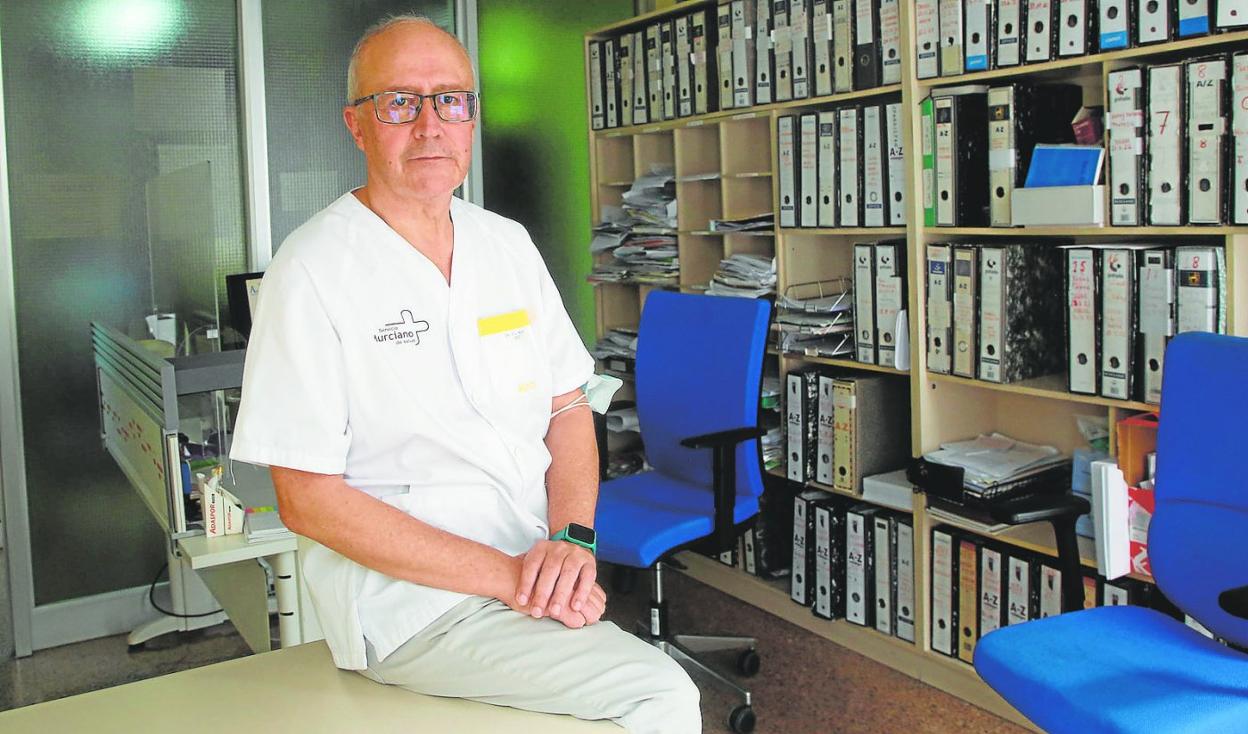 José Luis Aguayo, jefe del Servicio de Cirugía del Morales Meseguer y catedrático de Cirugía en la Universidad de Murcia. 