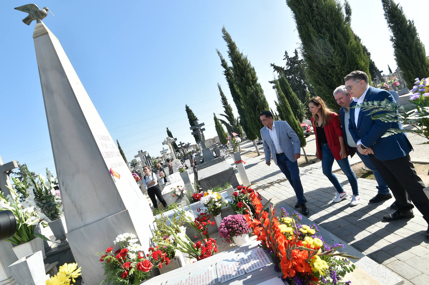 Fotos: Visitas al cementerio Nuestro Padre Jesús de Murcia en el día de Todos los Santos