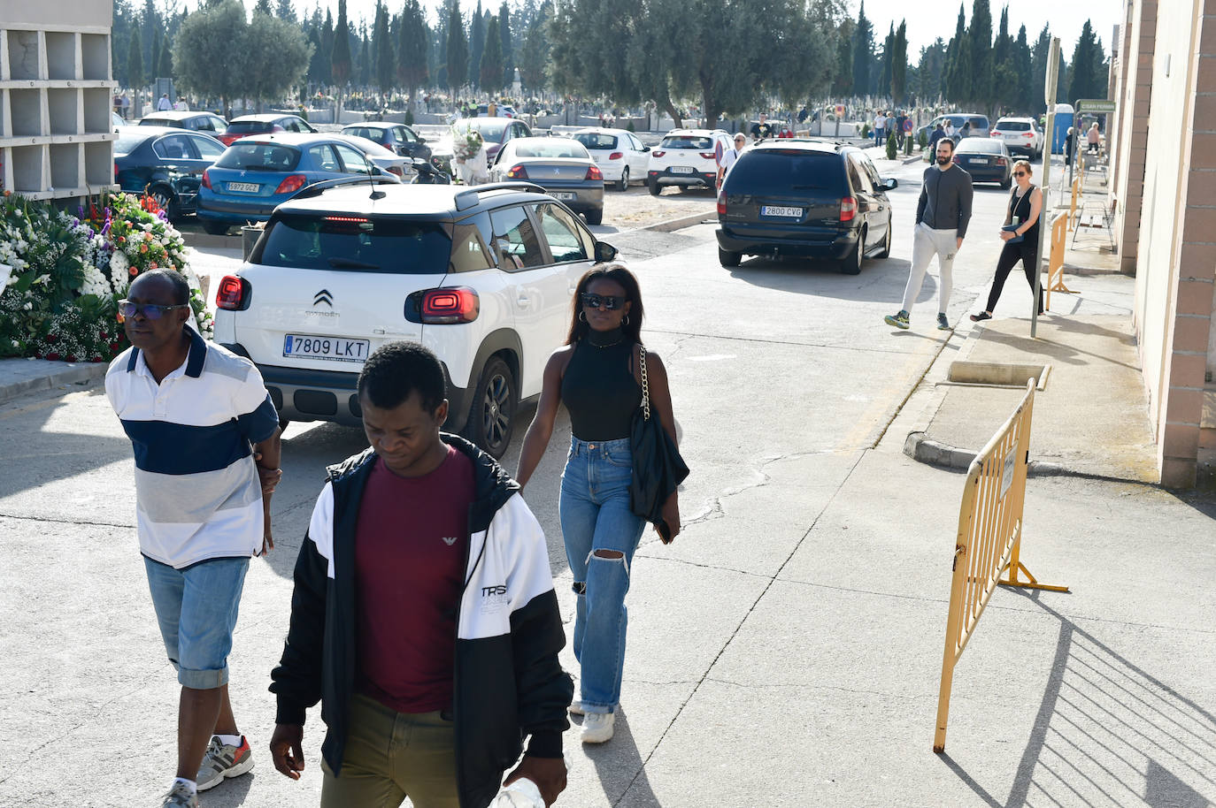 Fotos: Visitas al cementerio Nuestro Padre Jesús de Murcia en el día de Todos los Santos