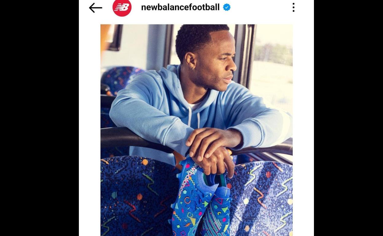 LLa razón por la que New Balance ha diseñado unas botas con el estampado de los asientos de los autobuses