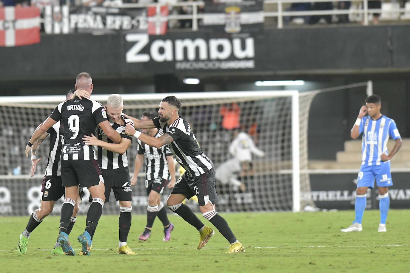 Fotos: Las imágenes del partido entre el FC Cartagena y el Málaga