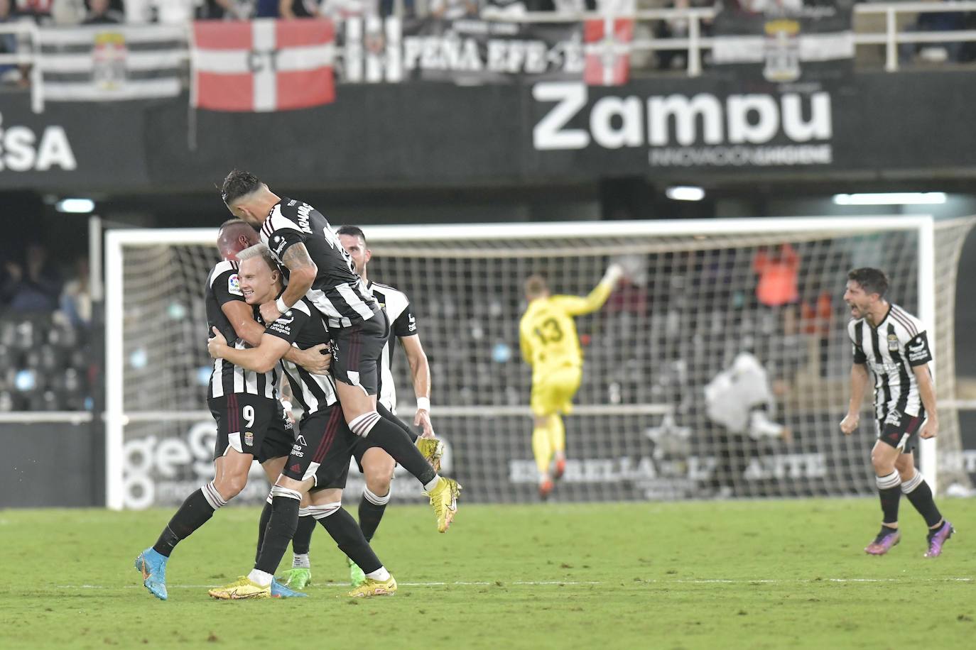 Fotos: Las imágenes del partido entre el FC Cartagena y el Málaga