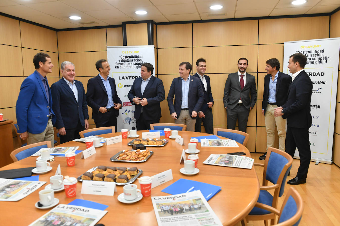 Fotos: El desayuno informativo de LA VERDAD y Hefame, en imágenes