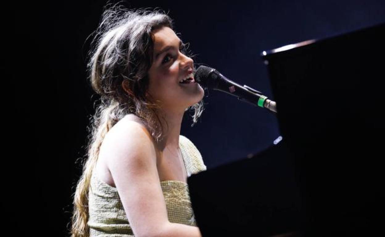 Amaia, hope tala y ralphie choo encabezan las nuevas confirmaciones del warm up | la verdad