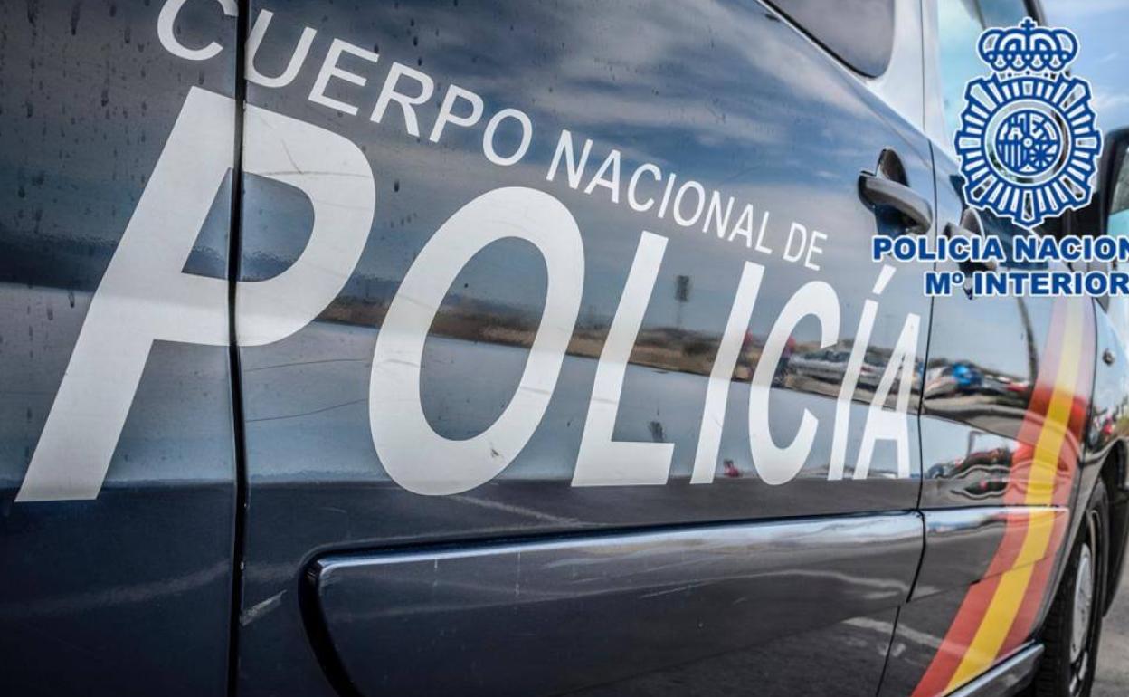 Un coche de la Policía Nacional, en una imagen de archivo.