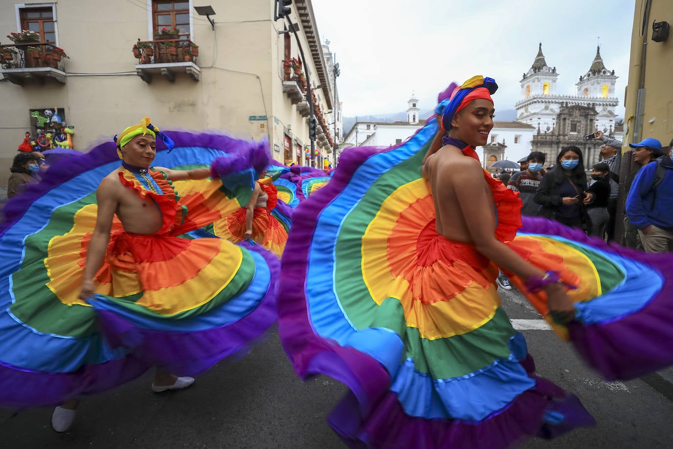 Fotos: Orgullo, color y danzas en Ecuador
