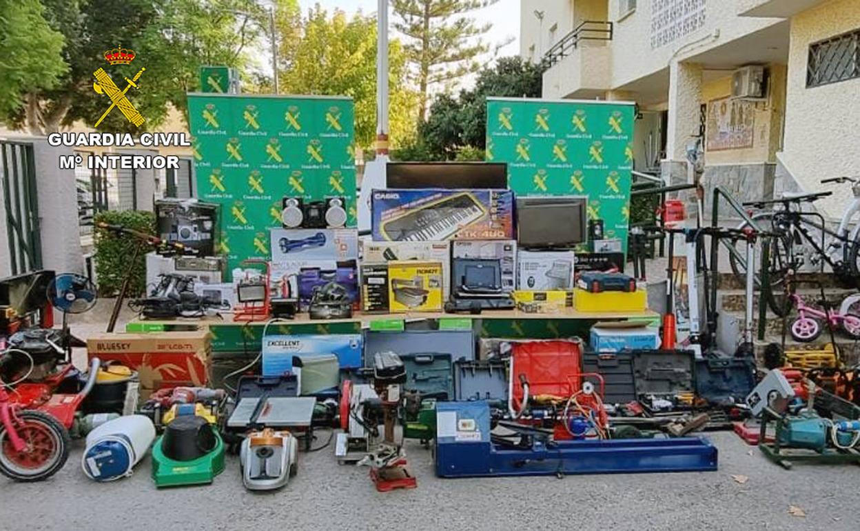 Objetos recuperados por los agentes.