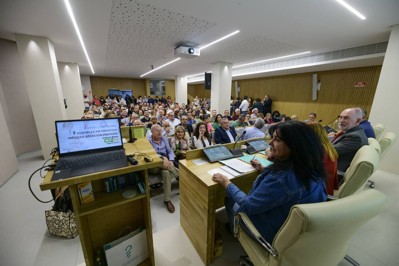 Fotos: Asamblea de médicos de Atención Primaria