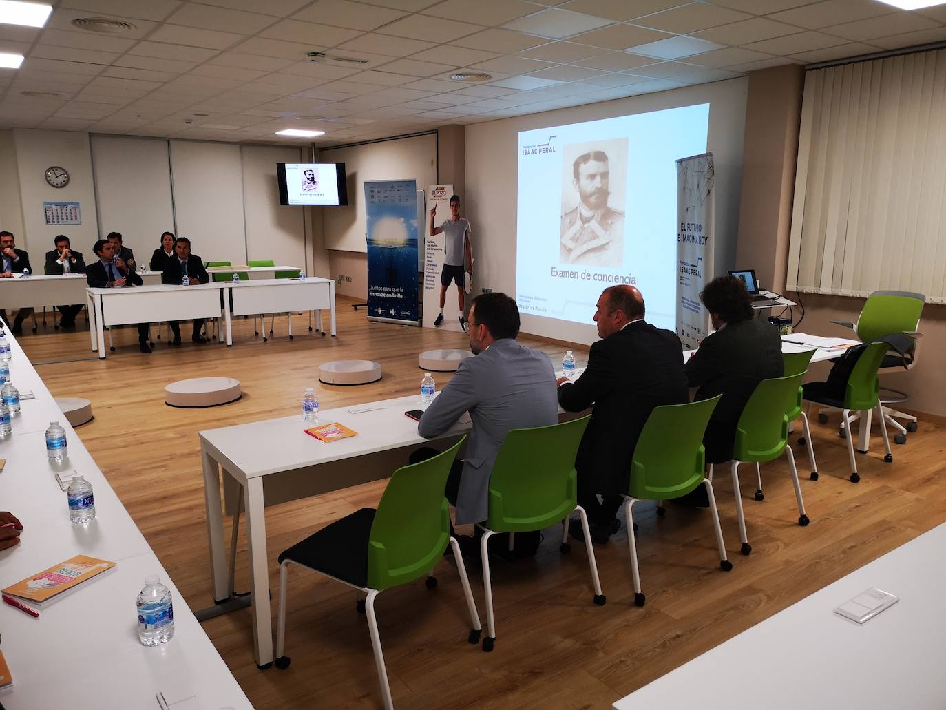 Fotos: Reunión de la Fundación Isaac Peral, en imágenes