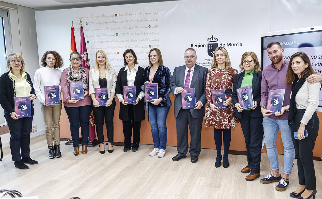 Presentación del informe 'Violencia contra mujeres con discapacidad en la Región de Murcia'.