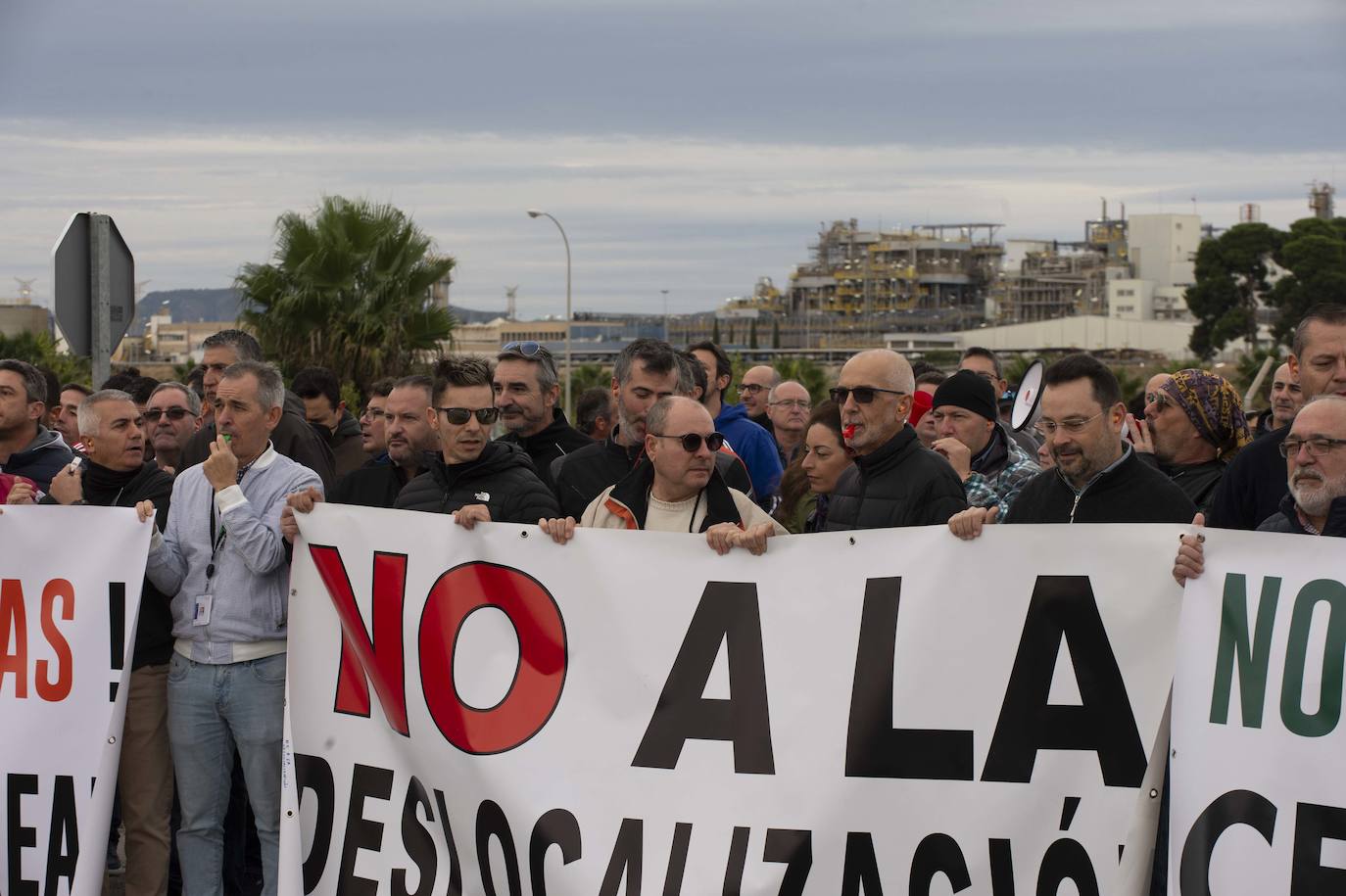 Fotos: Los trabajadores de Sabic protestan en La Aljorra