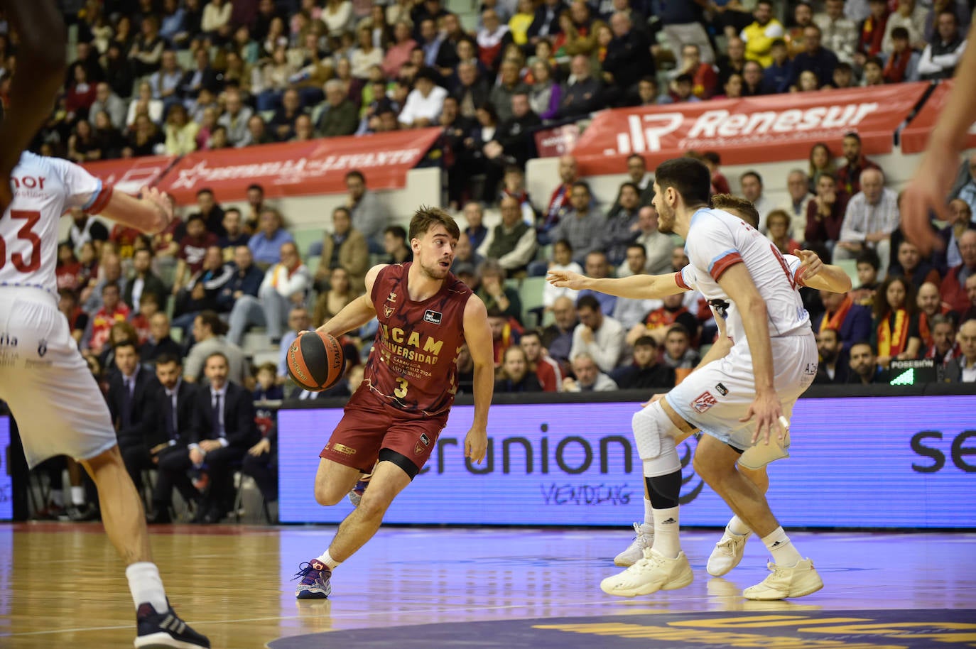 Fotos: Las imágenes del partido UCAM CB Murcia - Obradoiro