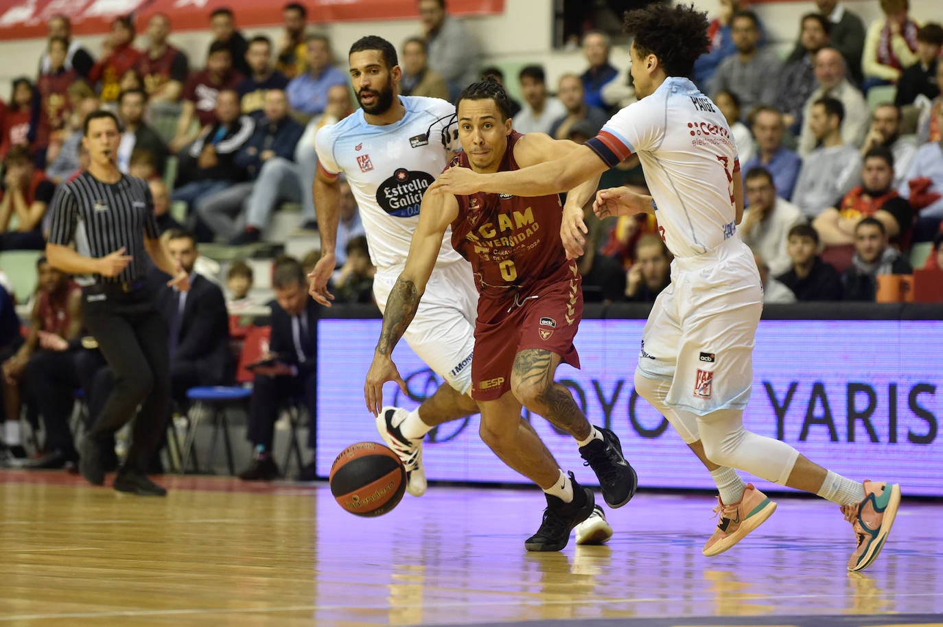 Fotos: Las imágenes del partido UCAM CB Murcia - Obradoiro