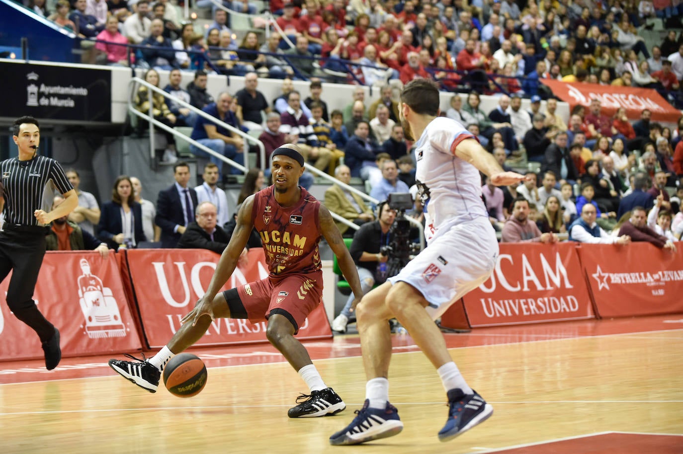 Fotos: Las imágenes del partido UCAM CB Murcia - Obradoiro