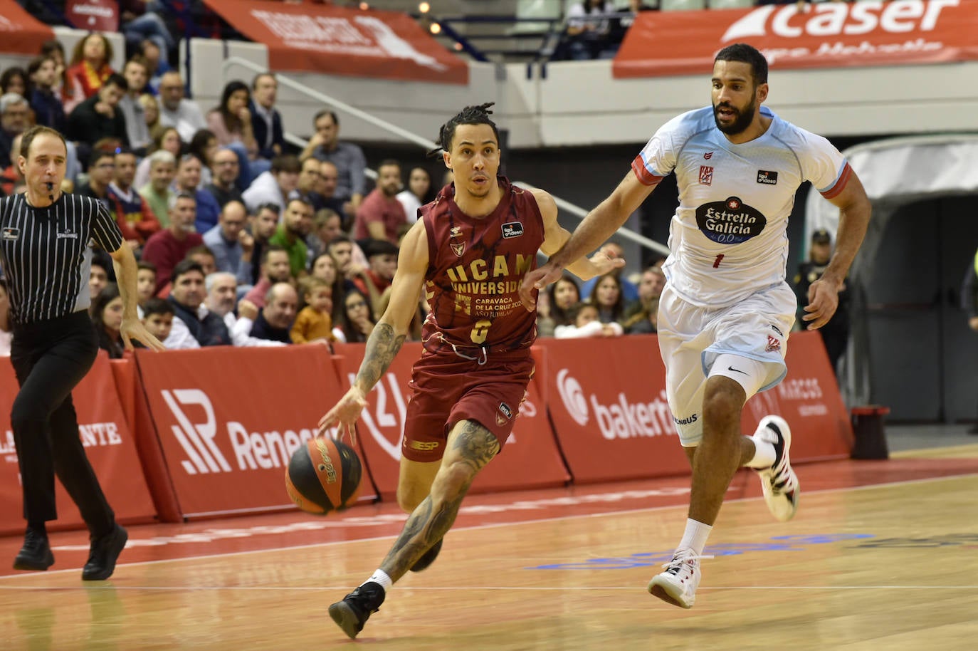 Fotos: Las imágenes del partido UCAM CB Murcia - Obradoiro