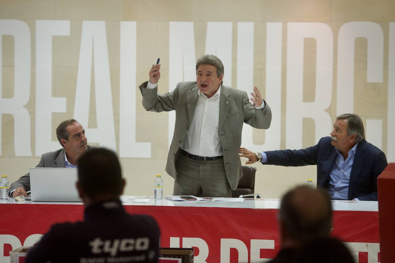 Fotos: Junta de accionistas del Real Murcia en imágenes