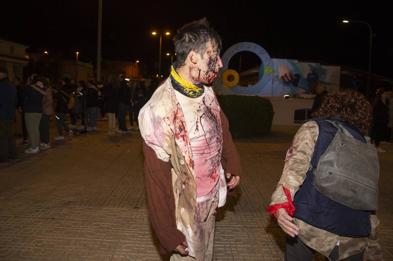 Fotos: La Aljorra sufre una invasión zombie