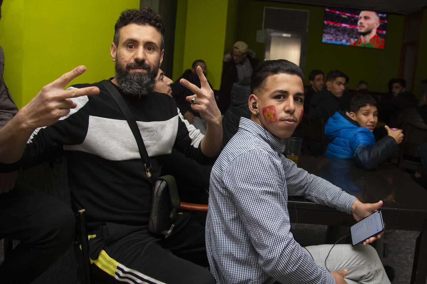 Fotos: Celebración de la colonia marroquí de la Región de Murcia tras vencer a España en el Mundial, en imágenes