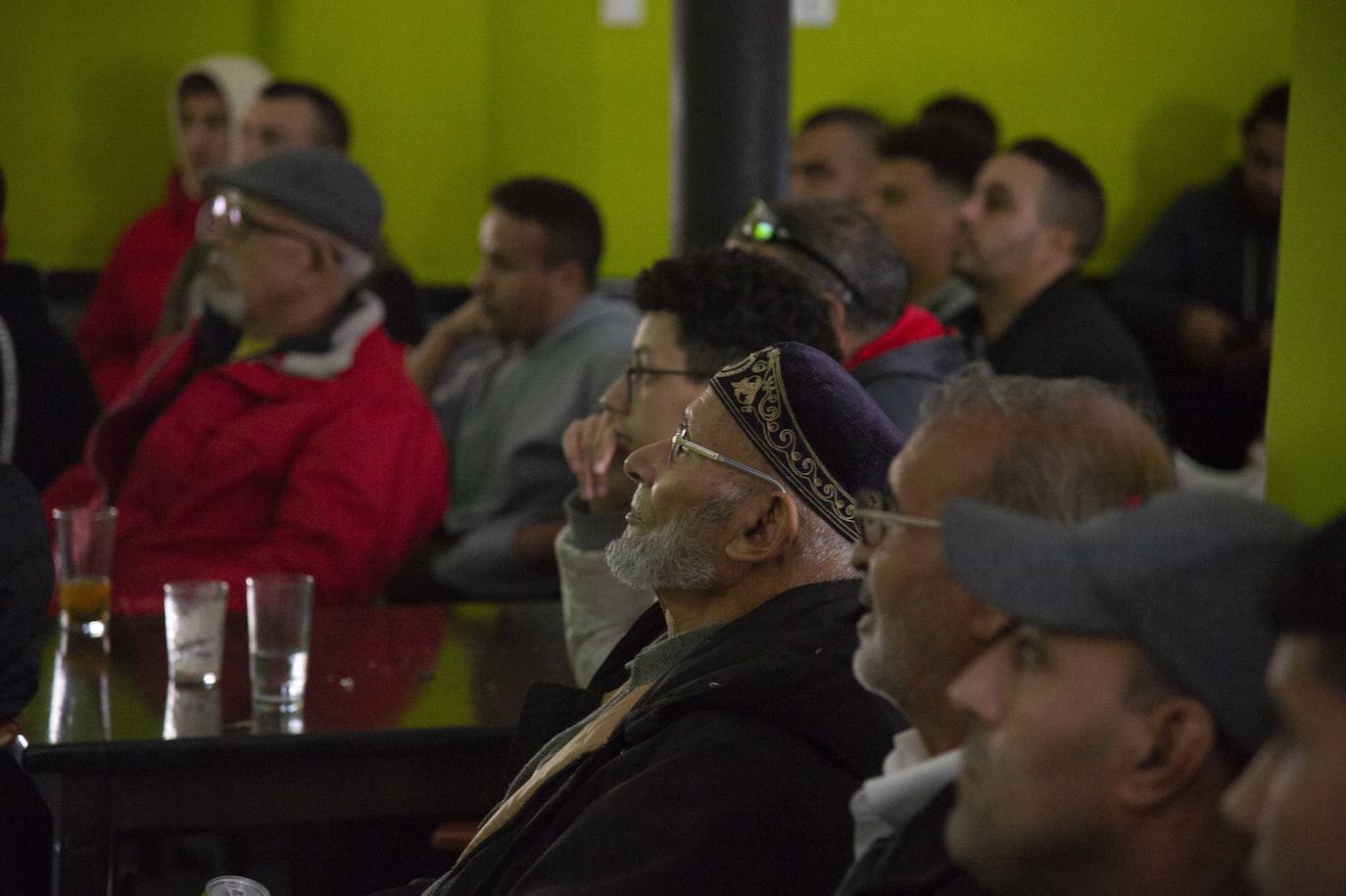 Fotos: Celebración de la colonia marroquí de la Región de Murcia tras vencer a España en el Mundial, en imágenes
