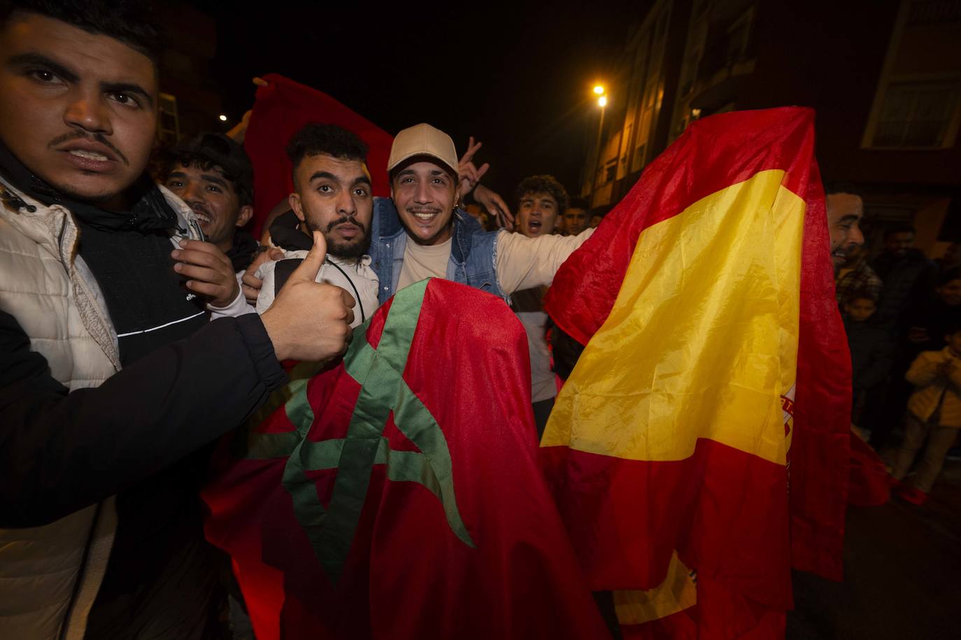 Fotos: Celebración de la colonia marroquí de la Región de Murcia tras vencer a España en el Mundial, en imágenes