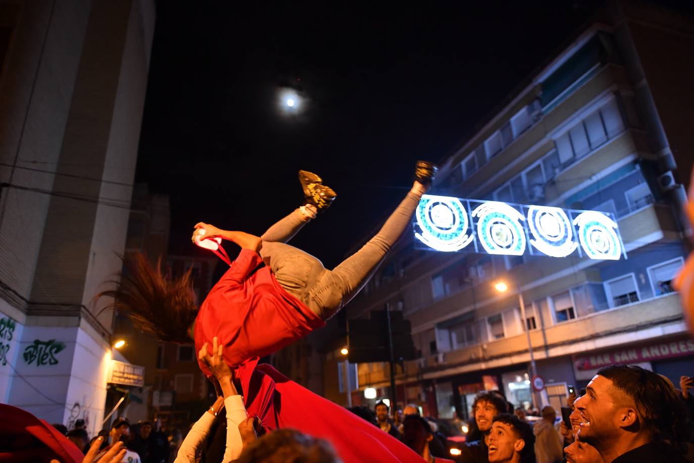 Fotos: Celebración de la colonia marroquí de la Región de Murcia tras vencer a España en el Mundial, en imágenes