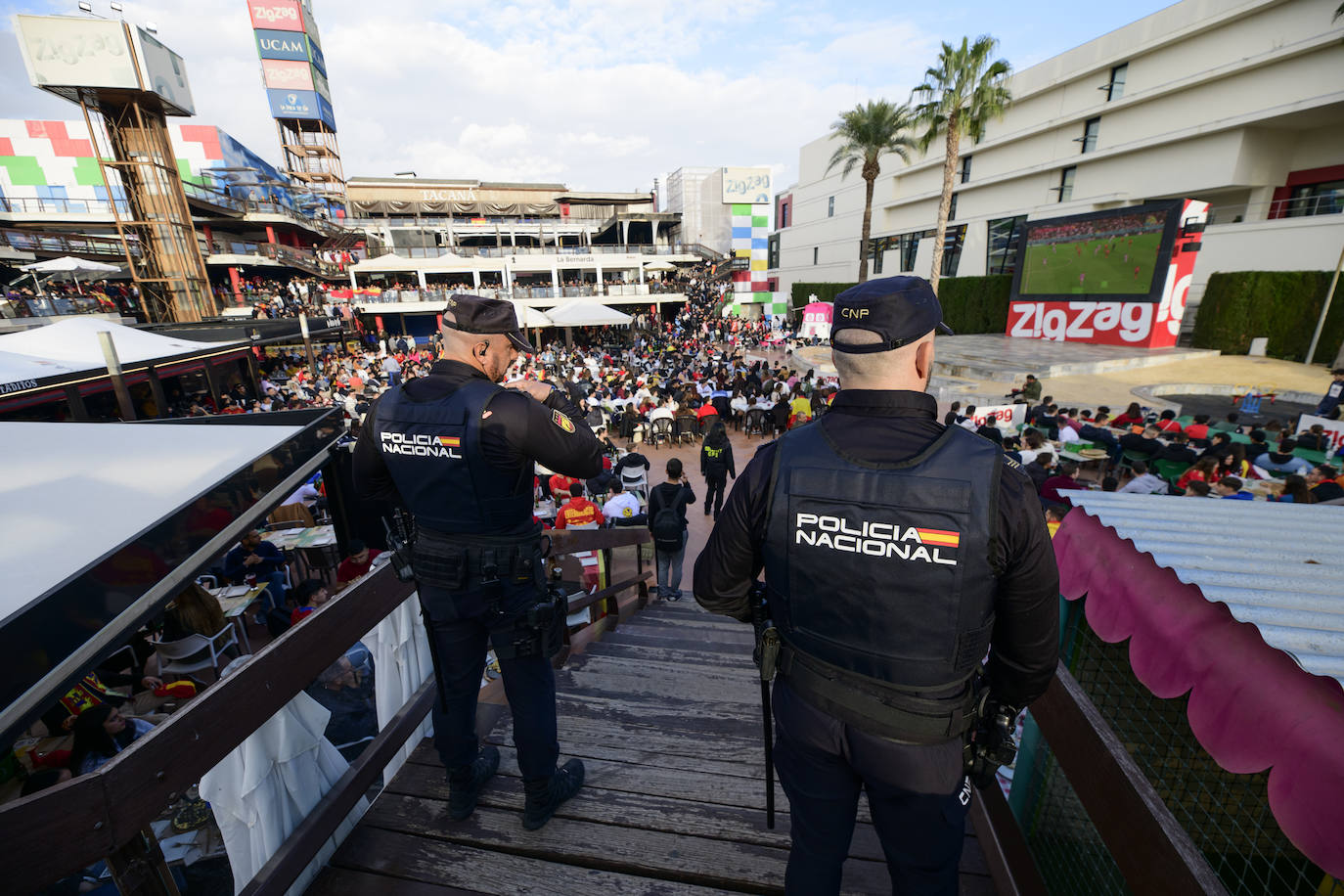 Fotos: Celebración de la colonia marroquí de la Región de Murcia tras vencer a España en el Mundial, en imágenes