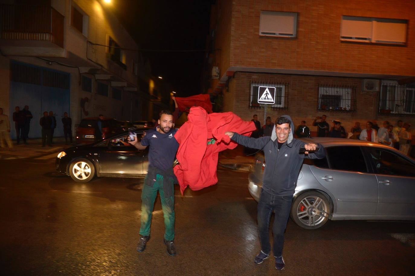 Fotos: Celebración de la colonia marroquí de la Región de Murcia tras vencer a España en el Mundial, en imágenes