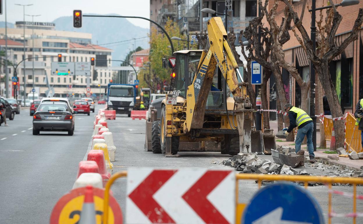 Obras en Ronda de Levante, la pasada semana.