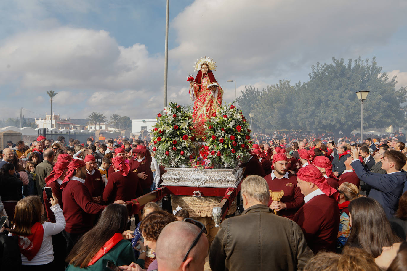 Fotos: La Santa reúne a 10.000 romeros en su bajada a Totana tras el parón de la pandemia