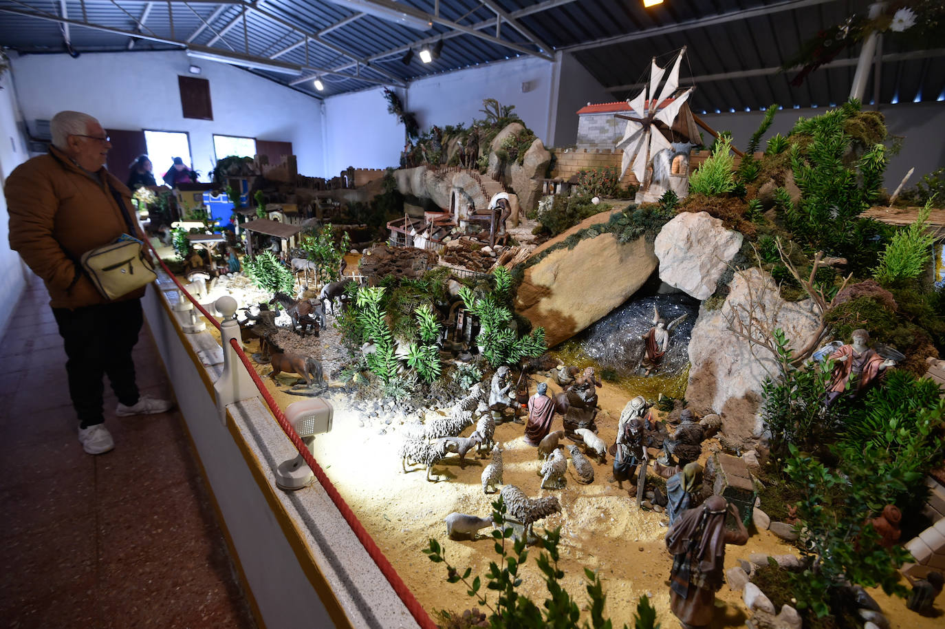 Fotos: El belén de las peñas huertanas de Murcia renueva la mitad de sus escenas