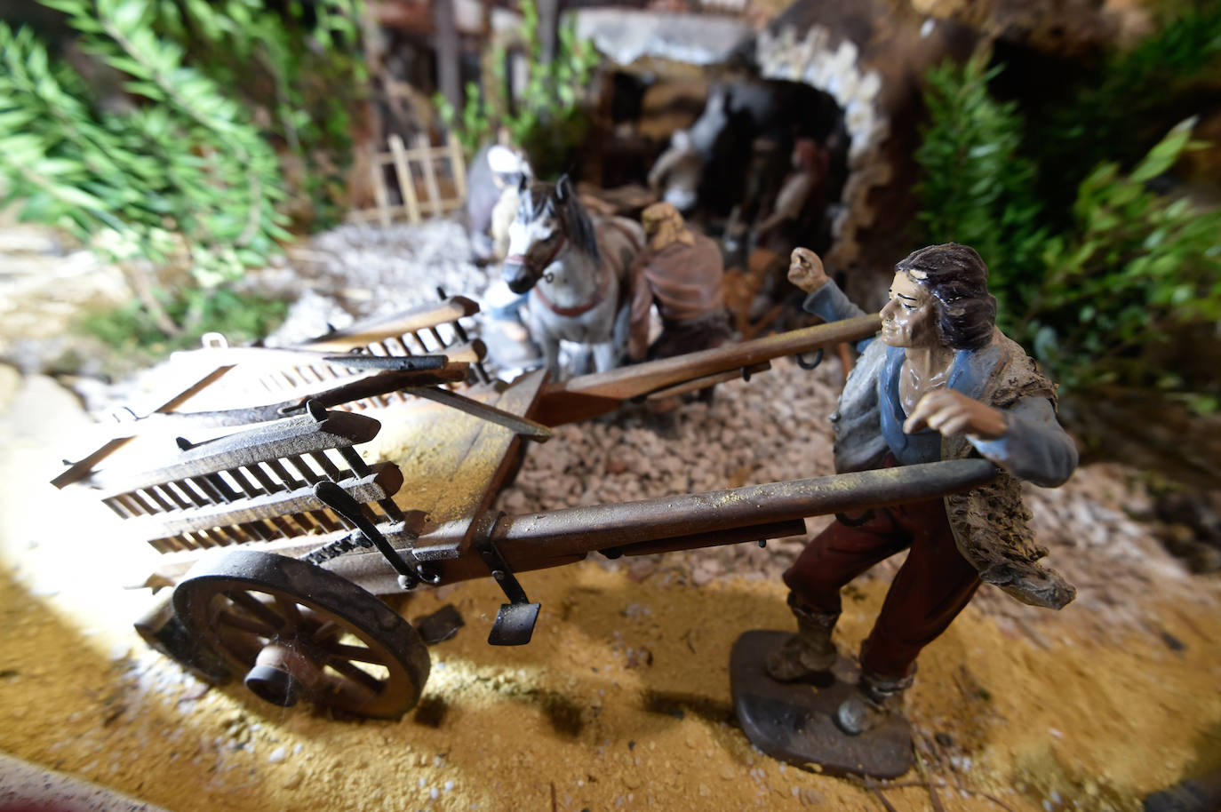 Fotos: El belén de las peñas huertanas de Murcia renueva la mitad de sus escenas