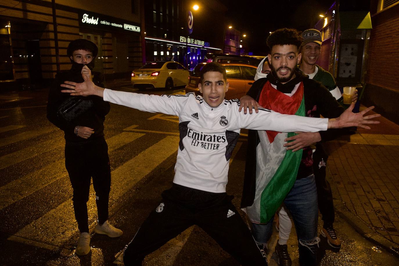 Fotos: Los aficionados de Marruecos se resignan tras la derrota ante Francia