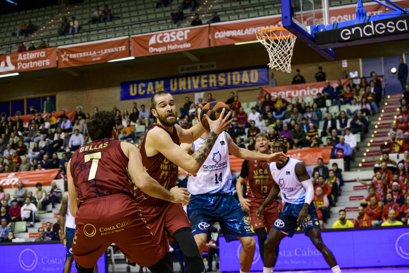 Fotos: El partido del UCAM frente al Gran Canaria, en imágenes