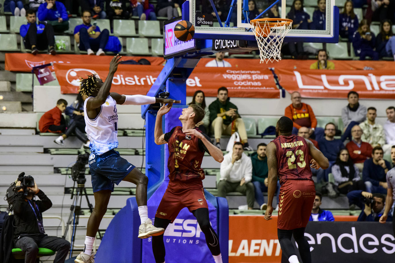 Fotos: El partido del UCAM frente al Gran Canaria, en imágenes