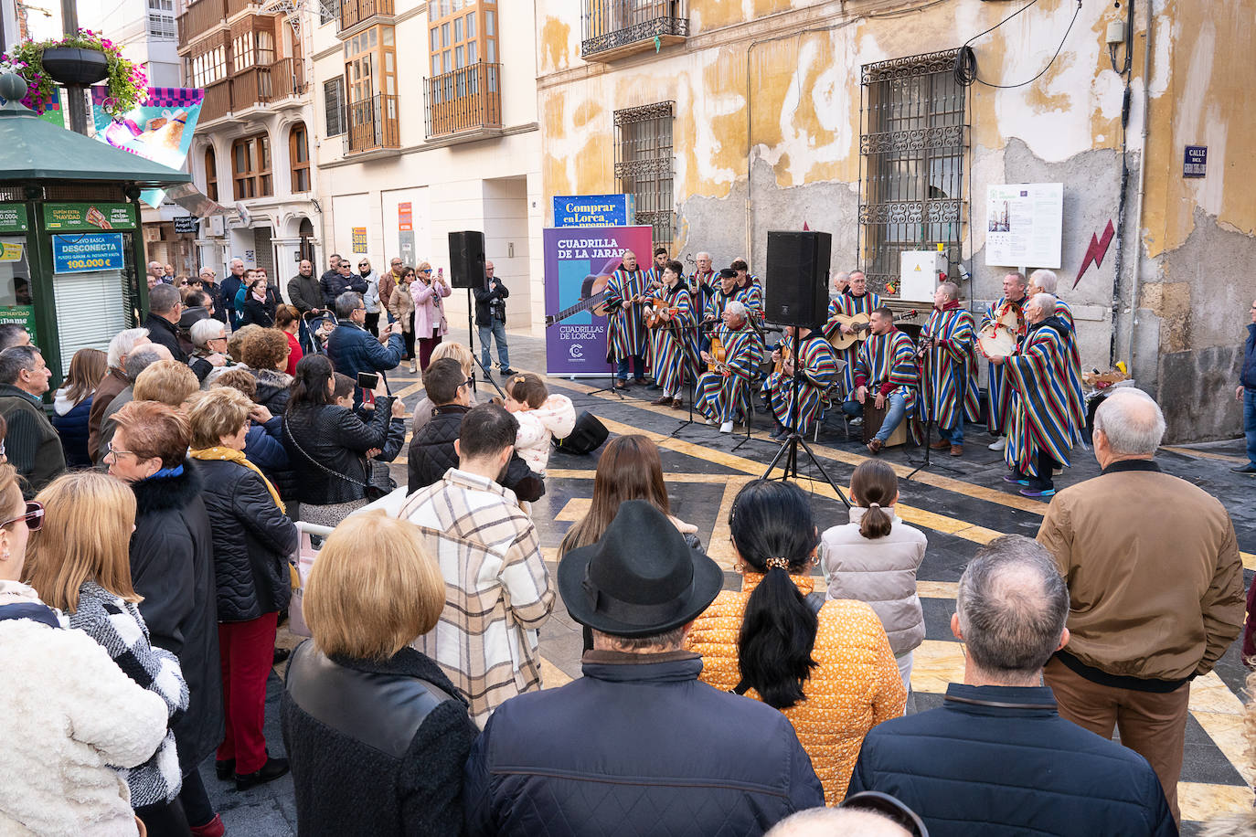 Fotos: Platillos y laúdes en la Corredera de Lorca