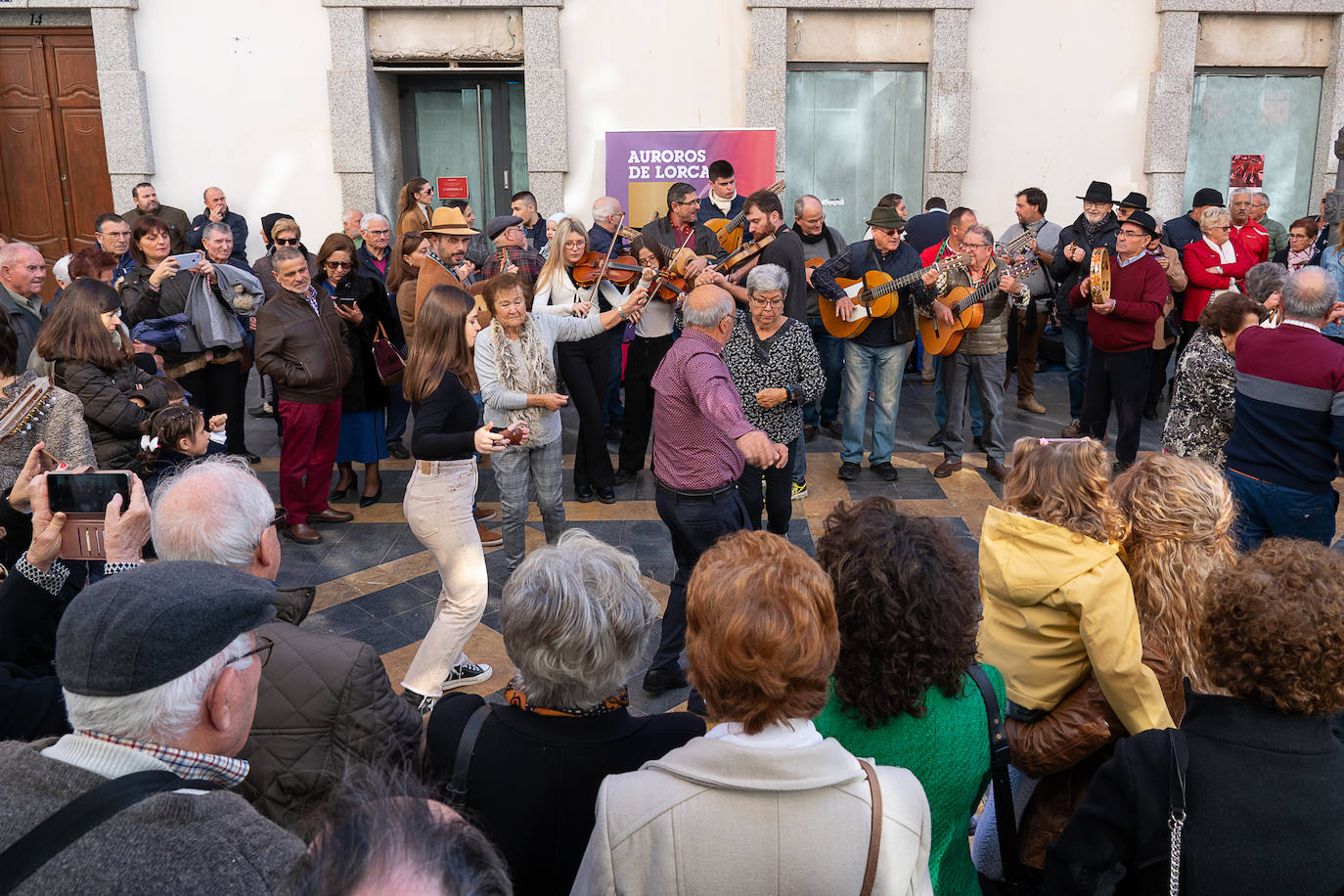 Fotos: Platillos y laúdes en la Corredera de Lorca
