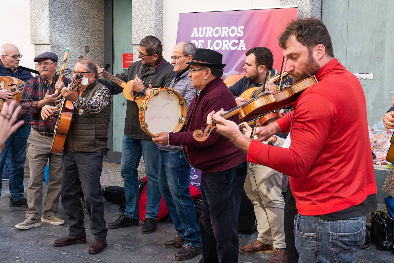 Fotos: Platillos y laúdes en la Corredera de Lorca