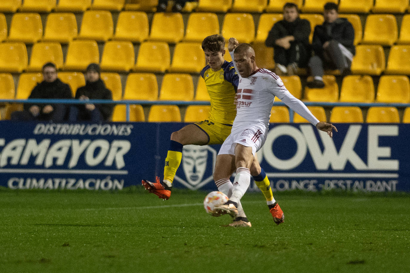 Fotos: El enfrentamiento entre el Alcorcón y el Cartagena, en imágenes