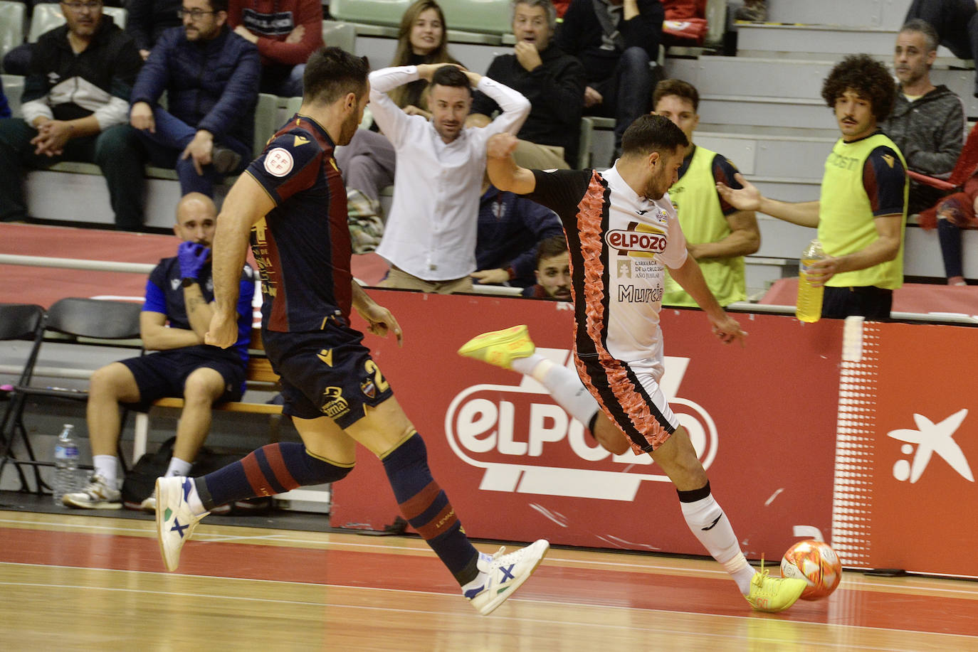 Fotos: ElPozo-Levante (3-2)