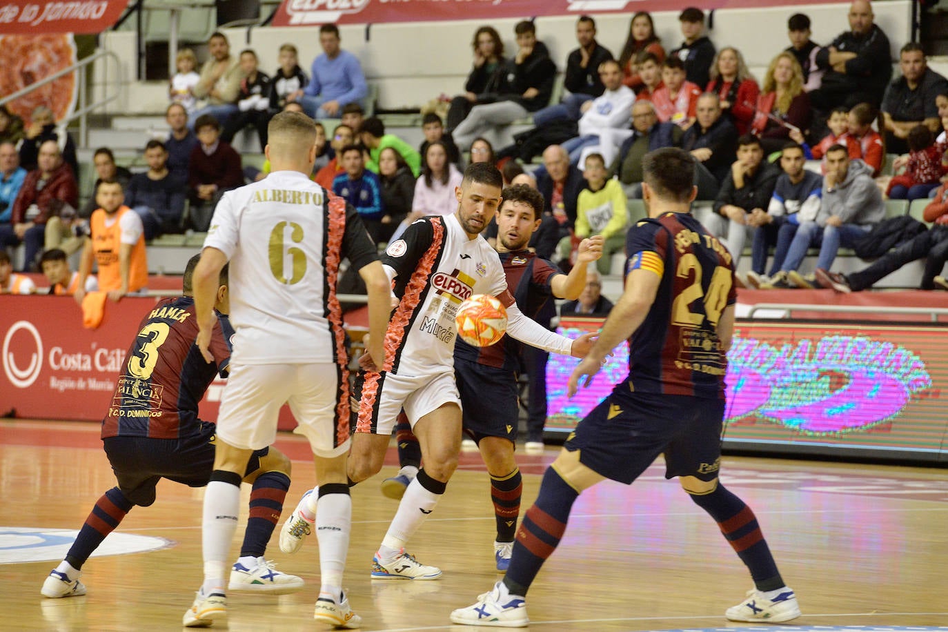 Fotos: ElPozo-Levante (3-2)