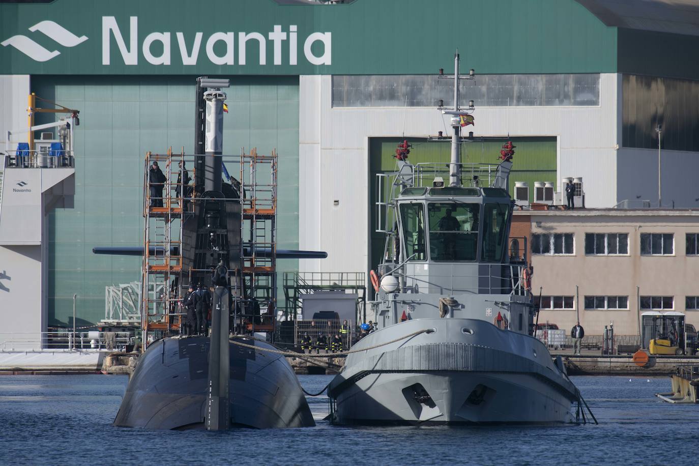 Fotos: Trabajos a flote del submarino S-81 en Cartagena