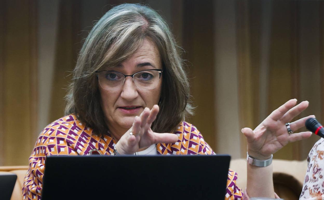 La presidenta de la AIReF, durante una Comisión de Presupuestos en el Congreso. 
