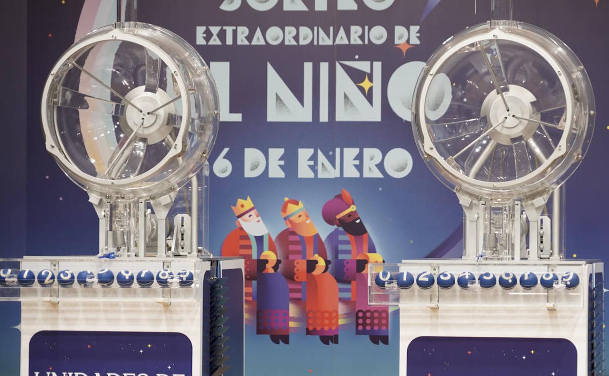 Los bombos antes de la celebración del Sorteo Extraordinario del Niño, a 6 de enero de 2023. 